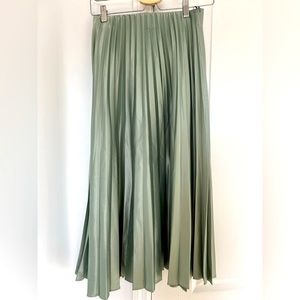 Zara midi satin effect pleated skirt